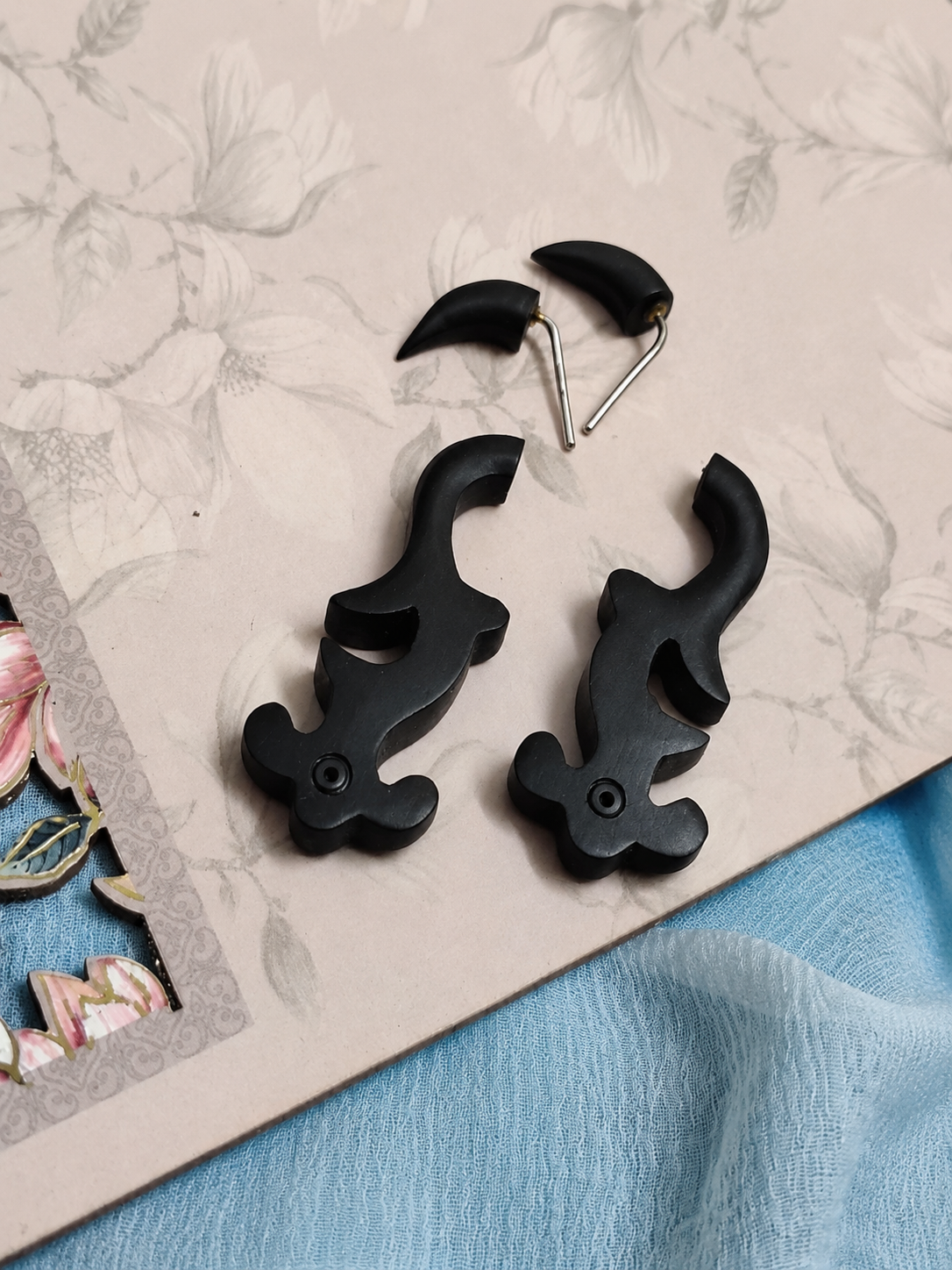 Black Horn Earrings 🖤
