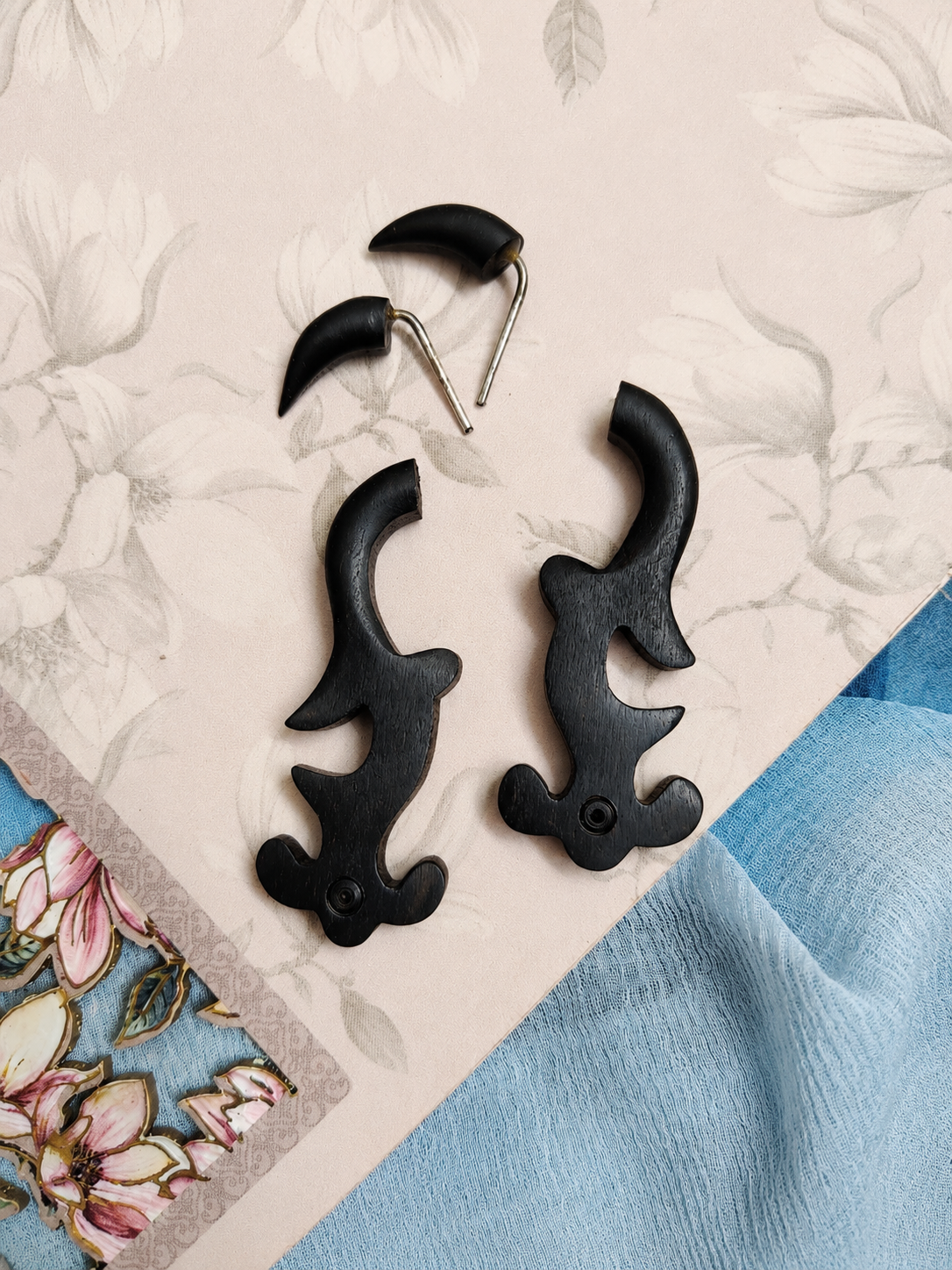 Black Horn Earrings 🖤