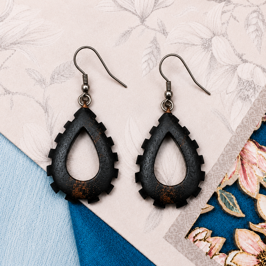 Rustic Teardrop Wooden Earrings – Handcrafted Natural Jewelry