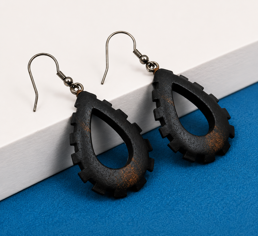 Rustic Teardrop Wooden Earrings – Handcrafted Natural Jewelry