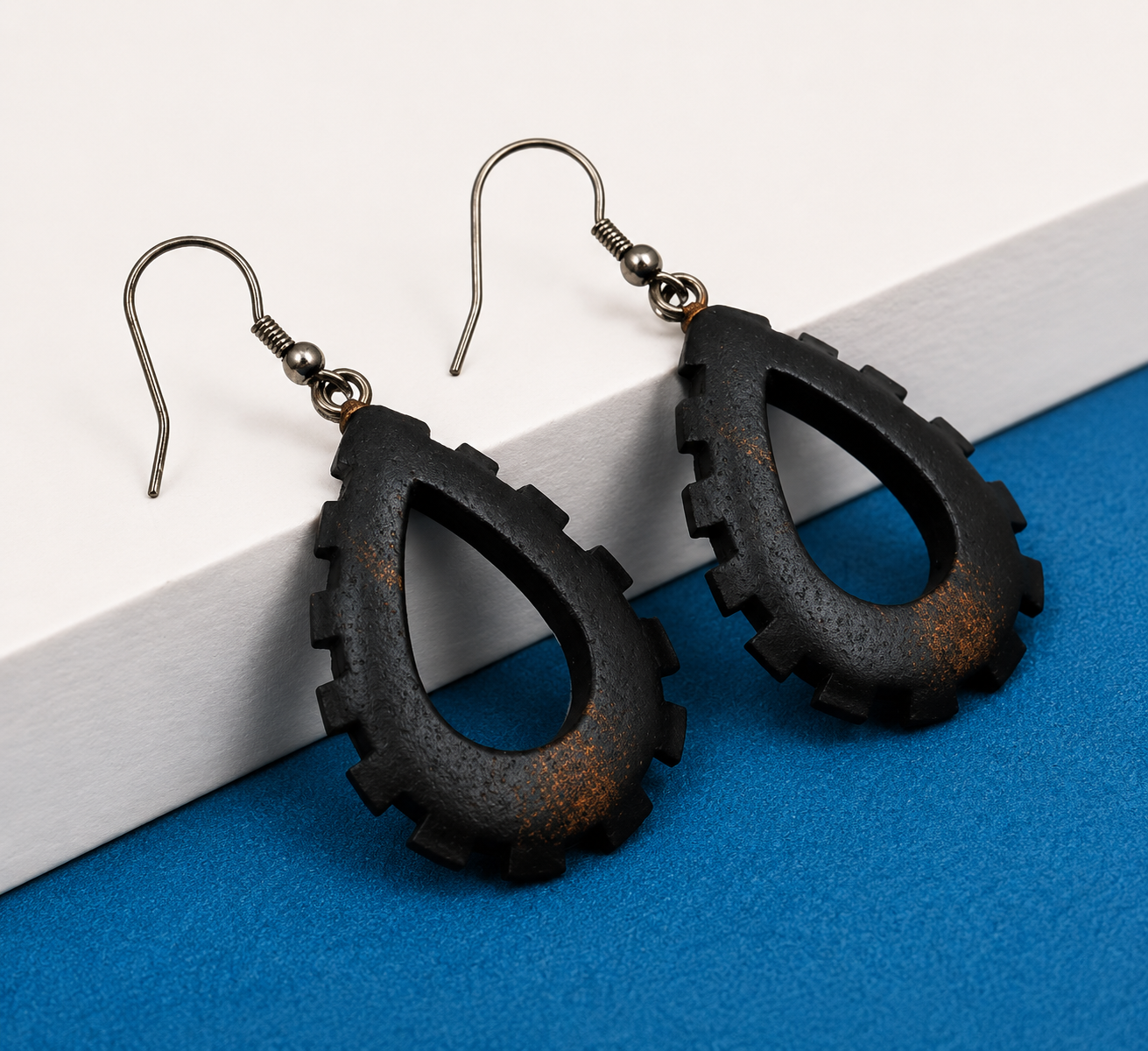 Rustic Teardrop Wooden Earrings – Handcrafted Natural Jewelry