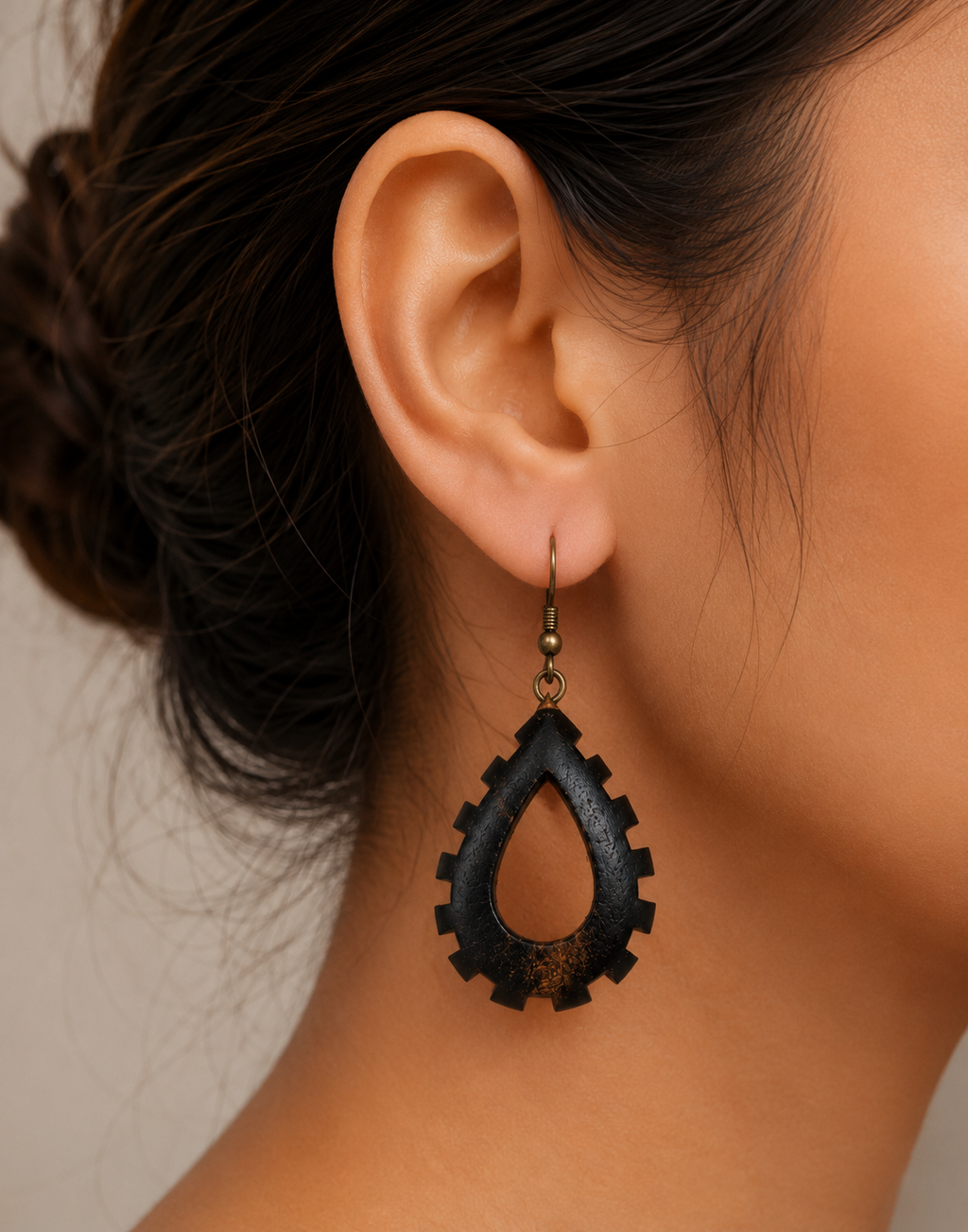 Rustic Teardrop Wooden Earrings – Handcrafted Natural Jewelry